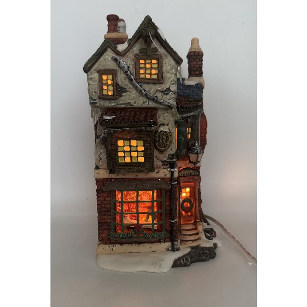 Dept 56 Dickens Village 2001 Cratchit's Corner 58486, A Christmas Carol, Retired - Picture 9 of 11